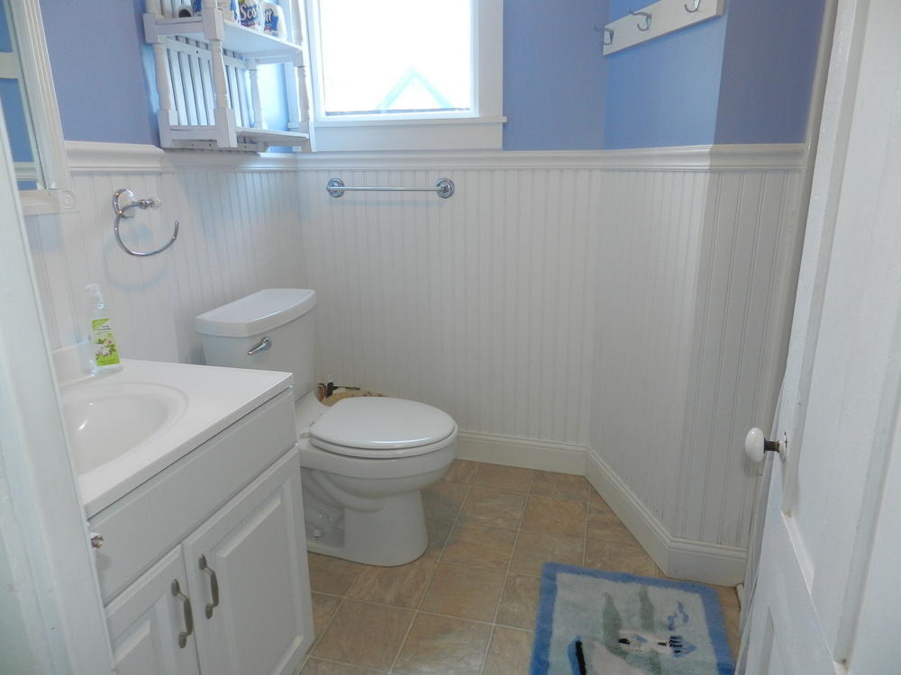 Cape Cod Home 995116