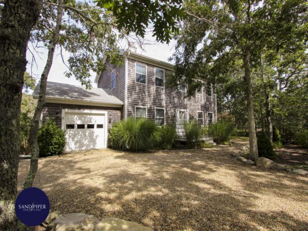 Cape Cod Home 995117