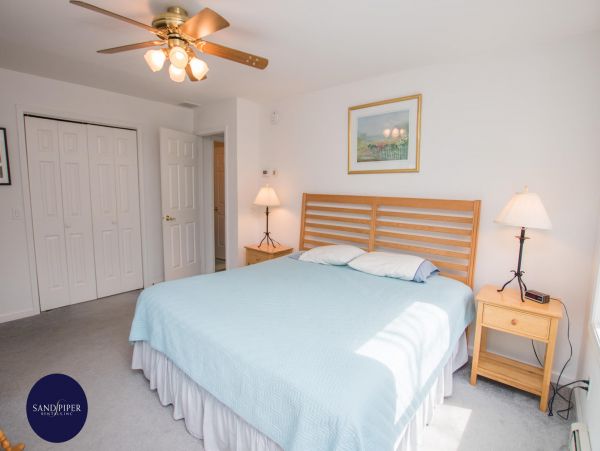 Cape Cod Home 995117