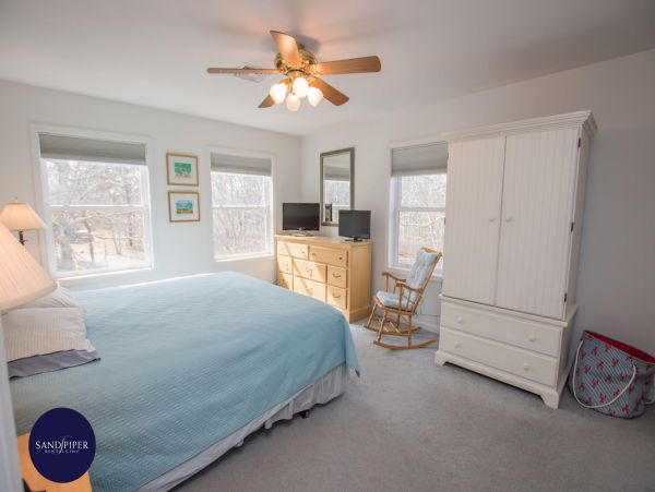 Cape Cod Home 995117