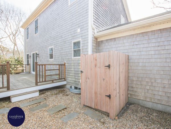 Cape Cod Home 995117