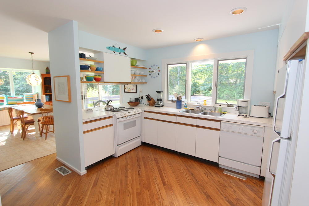 Cape Cod Home 995118