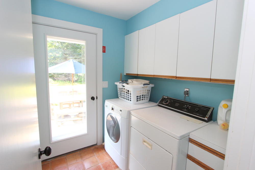 Cape Cod Home 995118