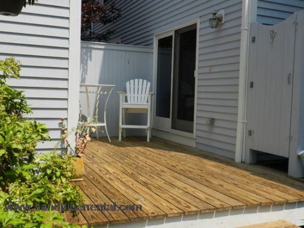 Cape Cod Home 995120