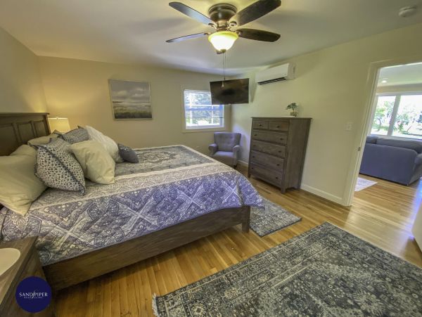 Cape Cod Home 995121
