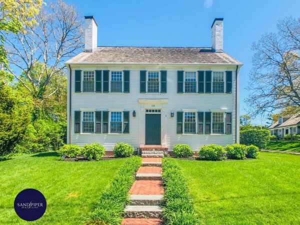 Cape Cod Home 995123