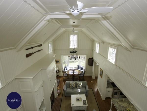 Cape Cod Home 995123