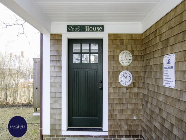 Cape Cod Home 995123