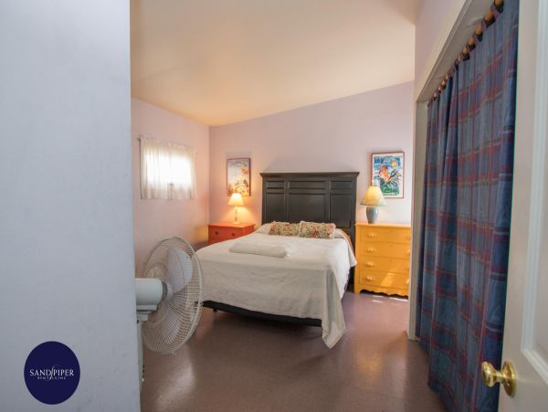 Cape Cod Home 995124