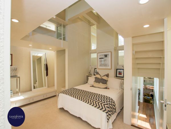 Cape Cod Home 995129