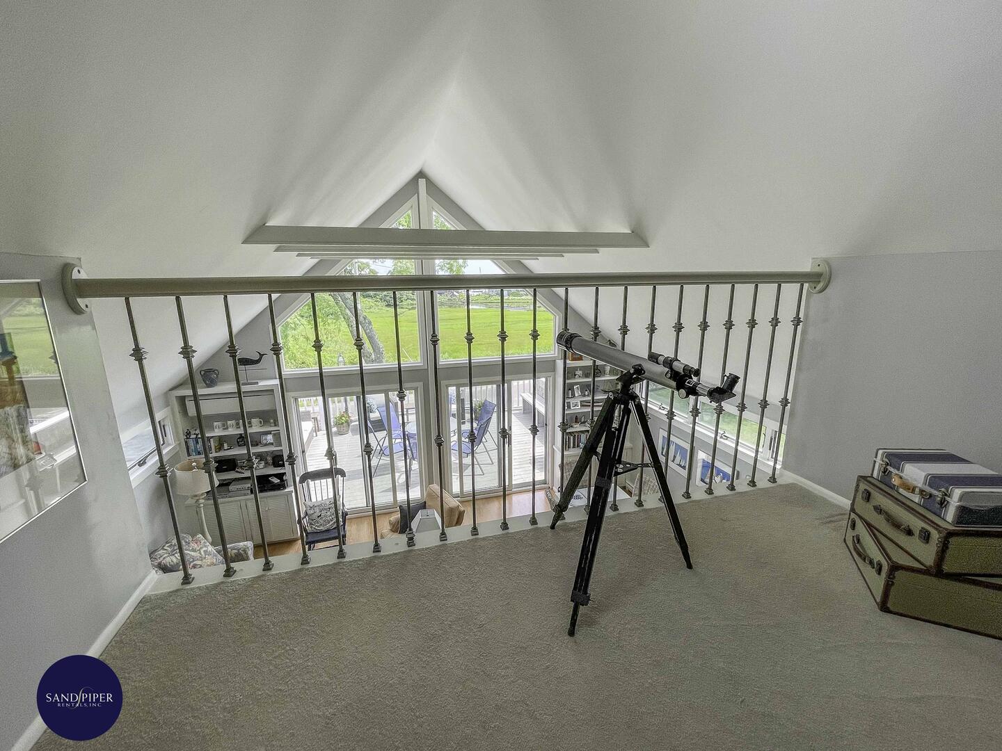 Cape Cod Home 995130