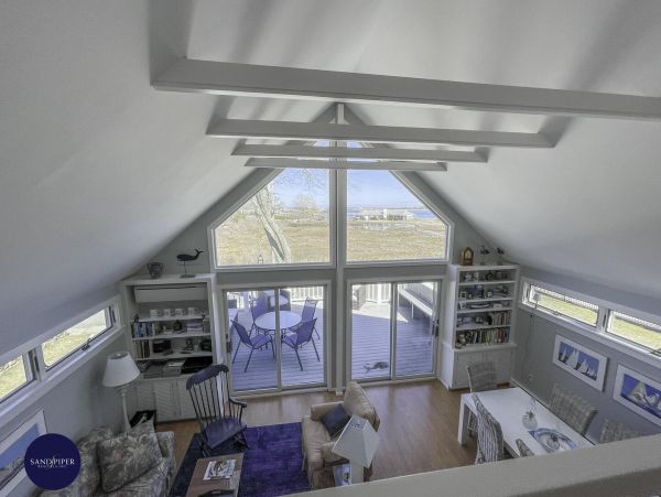 Cape Cod Home 995130