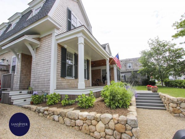 Cape Cod Home 995132