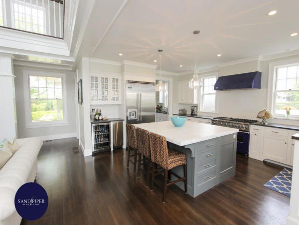 Cape Cod Home 995132
