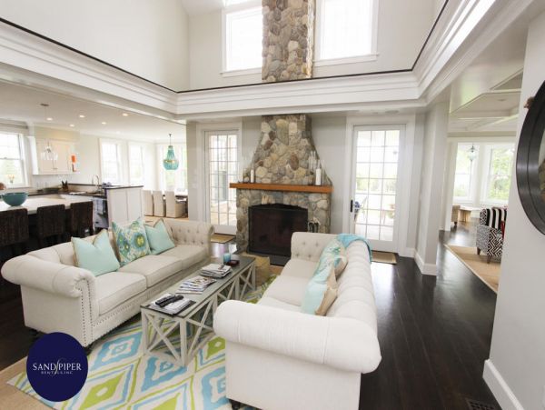 Cape Cod Home 995132