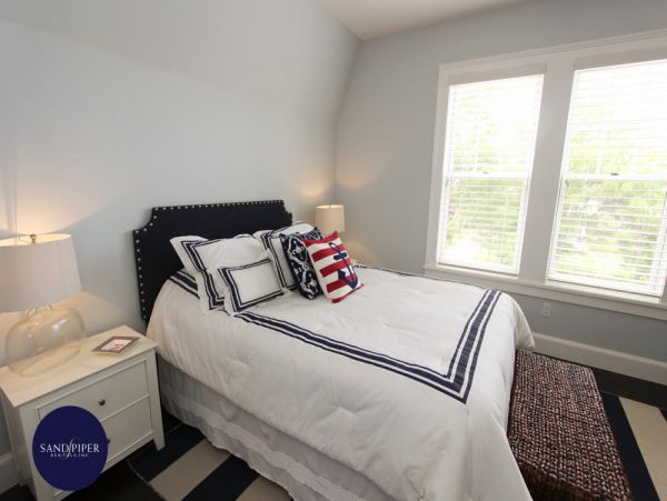 Cape Cod Home 995132