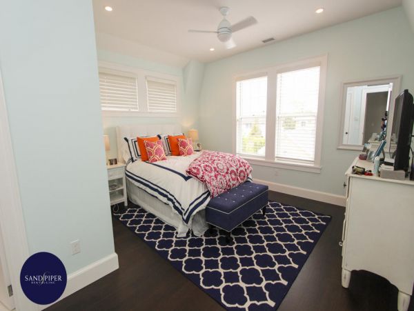 Cape Cod Home 995132