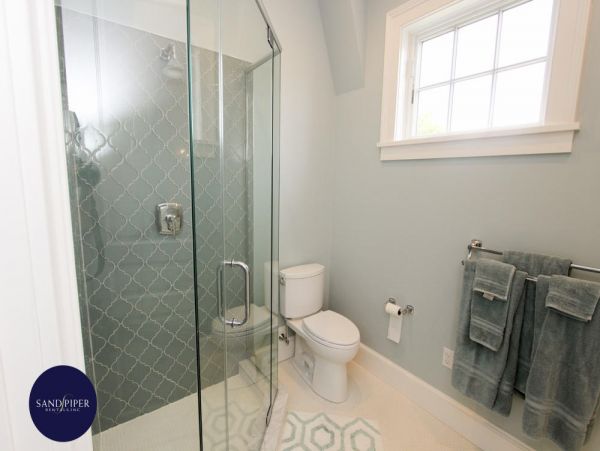 Cape Cod Home 995132