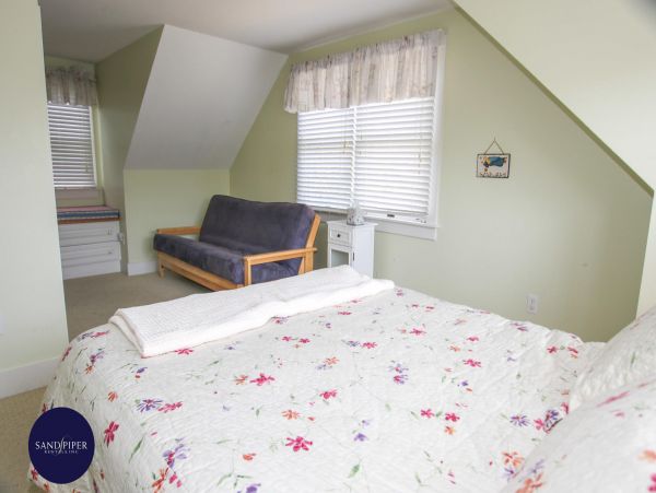 Cape Cod Home 995133