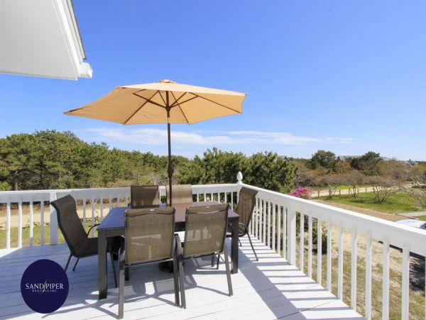 Cape Cod Home 995134
