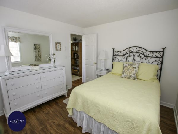 Cape Cod Home 995134