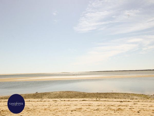 Cape Cod Home 995134