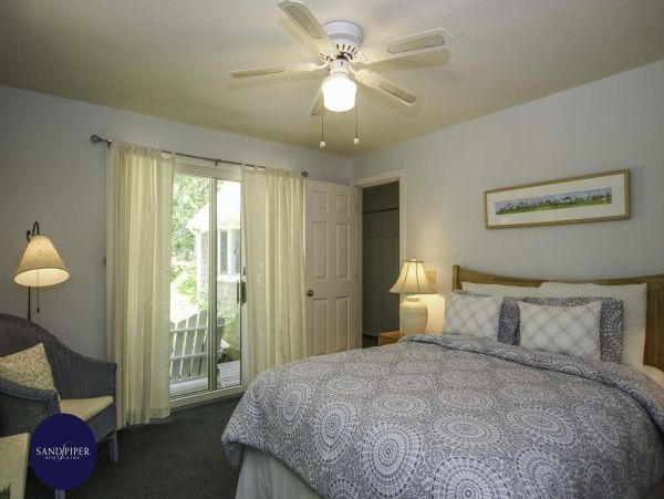 Cape Cod Home 995135