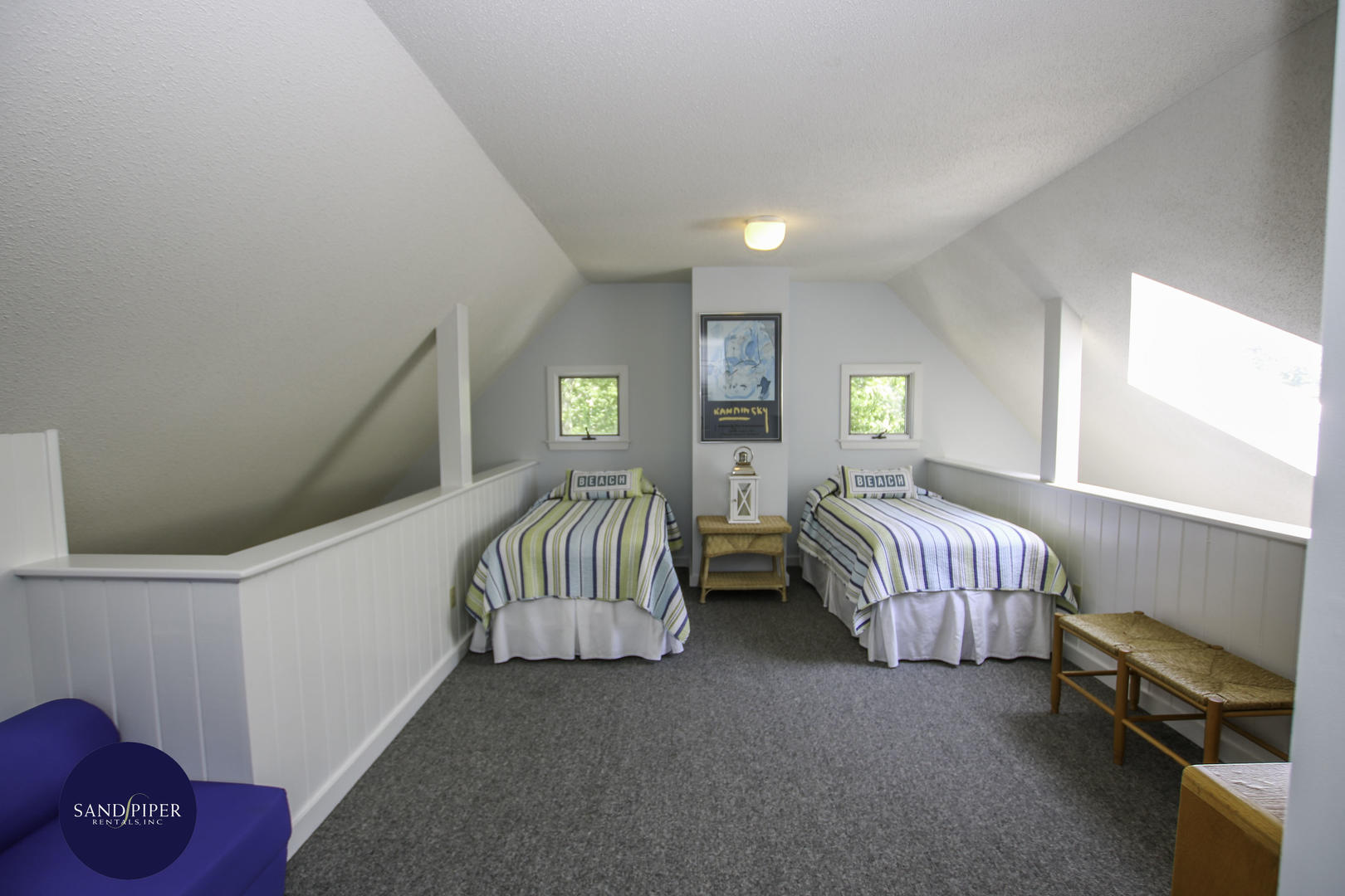 Cape Cod Home 995135