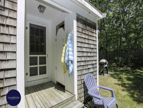 Cape Cod Home 995135