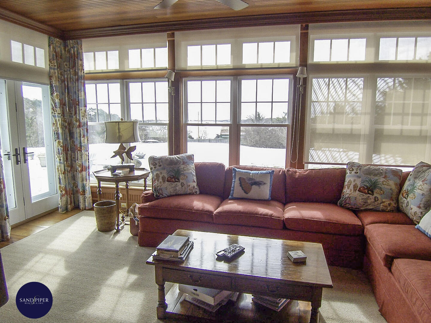 Cape Cod Home 995136