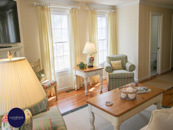 Cape Cod Home 995137