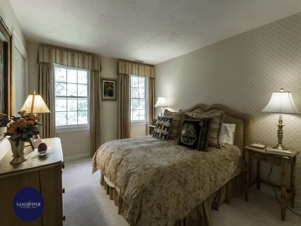Cape Cod Home 995137
