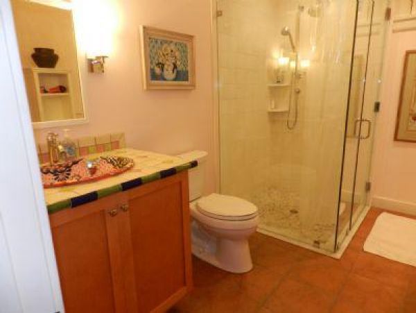 Cape Cod Home 995139