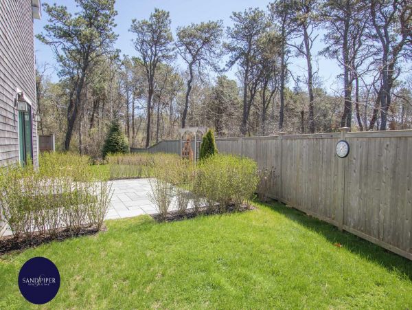 Cape Cod Home 995140