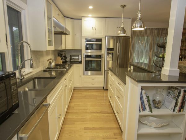 Cape Cod Home 995141