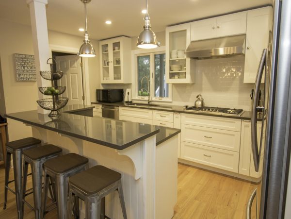 Cape Cod Home 995141