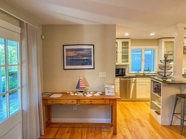 Cape Cod Home 995141