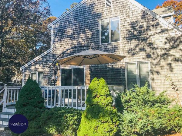 Cape Cod Home 995142