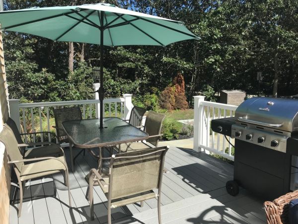 Cape Cod Home 995142