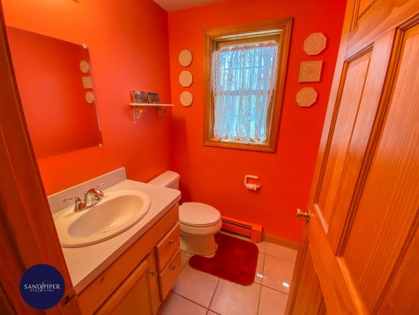 Cape Cod Home 995144