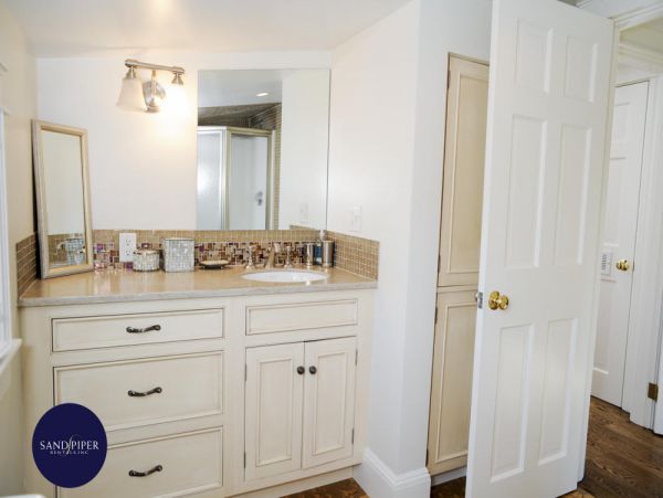 Cape Cod Home 995146
