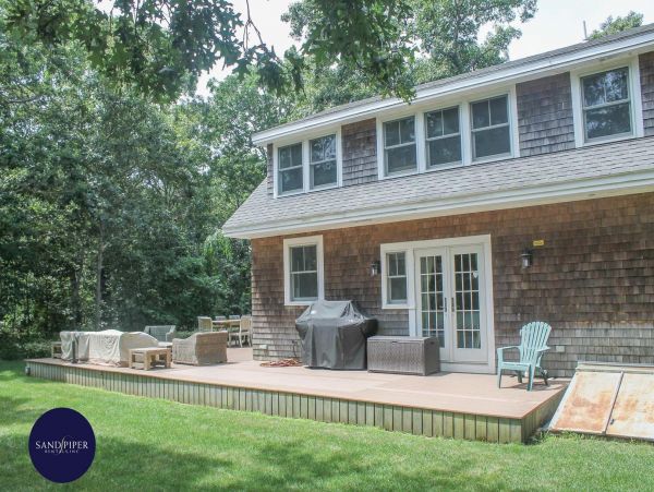 Cape Cod Home 995147