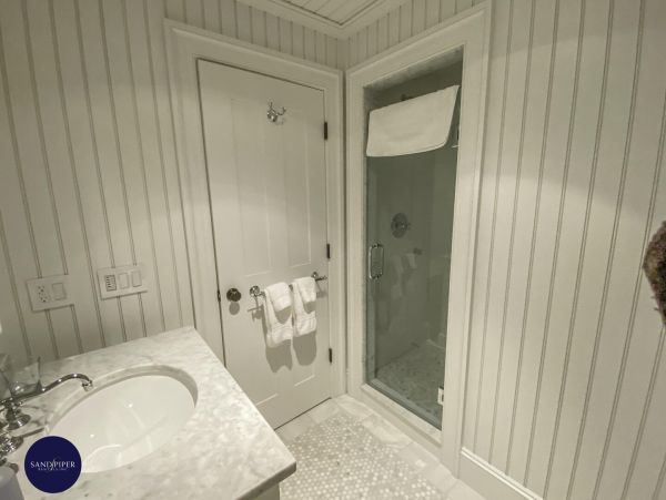 Cape Cod Home 995148