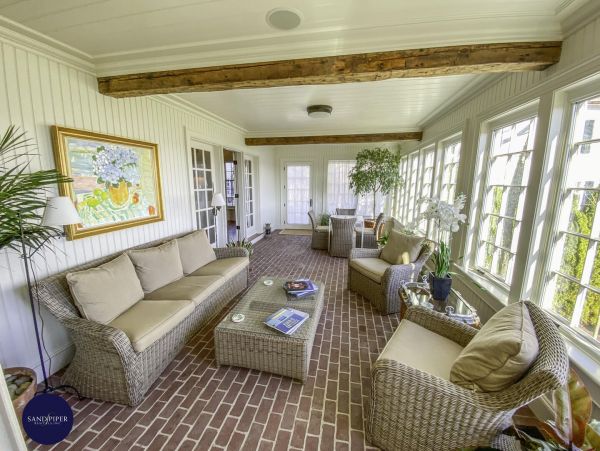 Cape Cod Home 995148