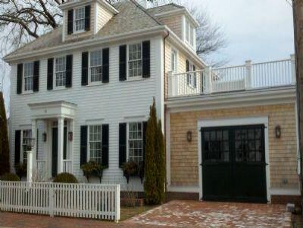 Cape Cod Home 995148