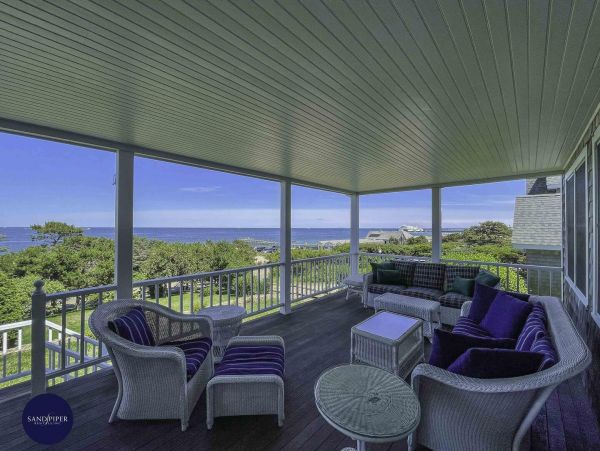 Cape Cod Home 995151