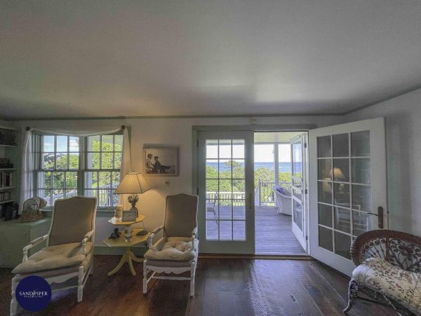 Cape Cod Home 995151