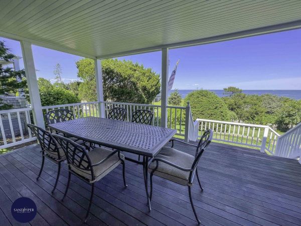 Cape Cod Home 995151