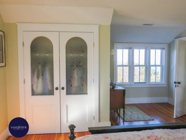 Cape Cod Home 995152