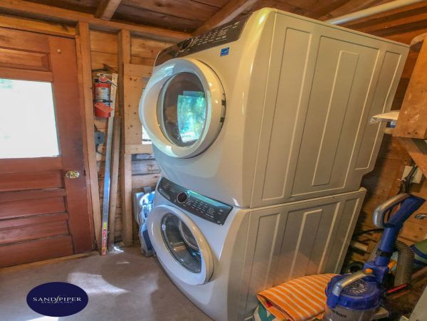 Cape Cod Home 995153